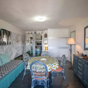 Cosy 35 M2 With Balcony In A Quiet Appartement Fréjus